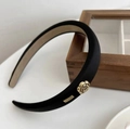 Elegant black satin sponge headband with gold camellia floral ornament and metal tag - Camellia Leather Metal Label Style / Black