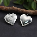 Vintage silver heart locket pendant with floral relief and polished mirror finish - Concave Heart Wreath Locket 29*29mm / Hand Polishing