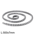Chaîne box en acier inoxydable argenté, collier aux dimensions 500x7mm sur fond blanc - Longueur 45cm / Largeur 7mm / Argent