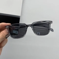 Gafas de sol retro cuadradas con montura gris a rayas y cristales oscuros - Montura Gris Lente Gris