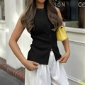 Chic black sleeveless knitted vest with buttons and slim fit for a Y2K aesthetic look - S / Black