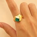 Vintage heart shaped gold ring with green emerald cut stone and brushed metal texture - 62 18k Pure Gold X275