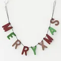 Decoración colgante de madera colorida Merry Xmas de 52cm para árbol de Navidad - Madera / Cadena de letras coloridas