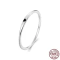 Minimalist S925 sterling silver ring with a small black enamel heart detail - Size 6 / Silver