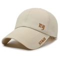 Leichte atmungsaktive beige Baseballkappe mit NY-Stickerei und langem Schirm - Verstellbar / Beige