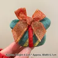 Cute green plush Christmas gift box brooch with a red bow, size 4.5cm x 6.1cm - Christmas Gift Box