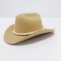 Detailansicht des khakifarbenen Filz-Cowboy-Haustierhutes mit weißem Seil und Stern - Klein 13.5cm / Khaki Baumwollseil