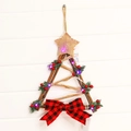 Detail of tree-shaped Christmas wood hanging with green pine, red berries and LED lights - Triangle Rattan Ring / Purple