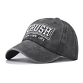Dettaglio del cappello in denim grigio lavato con ricamo bianco CRUSH in rilievo - Regolabile / Verde Militare Lavato