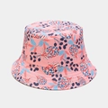 Dettaglio del cappello a secchiello rosa con motivi di ananas colorati e cuciture pregiate - M (56-58cm) / Rosa