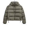 Doudoune courte à capuche pour femme vert foncé avec matelassage horizontal et fermeture - XS / vert olive