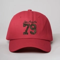 Detail der roten Los Angeles 79 Baseballkappe mit Leopardenmuster und feinen Nähten - Einheitsgröße / Rot