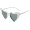 Lunettes de soleil coeur pour enfant avec monture blanche polie et verres gris foncé - Blanc