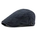 Gorra plana de algodón azul oscuro con bordado y hebilla de bronce ajustable - Azul marino