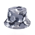 Detail of a tie-dye bucket hat featuring grey marble pattern and reinforced brim stitching - M (56-58cm) / Gray
