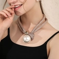 Collier ras de cou double épaisseur en corde dorée champagne avec grosse perle - Or rose