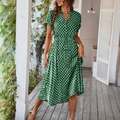 Abito midi verde a pois con scollo a V, maniche corte e dettaglio cintura in vita - Taglia L / Verde Militare