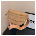 Riñonera chic de piel sintética beige acolchada con cadena dorada y correa ancha de lona - Marrón