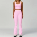 Set da yoga rosa con top a v e leggings svasati con profili bianchi a contrasto - Taglia S / Top E Pantaloni / Gilet + Pantaloni a Zampa / rosa ciliegia
