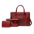 Set di tre borse rosso scuro con stampa coccodrillo e dettagli in metallo dorato lucido - Rosso