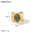 Détail de la bague en acier inoxydable plaqué or 18K avec pierre verte et dimensions - Pierre Verte