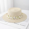 Détail de la texture du chapeau de paille avec ruban de mousseline à fleurs vertes - Taille unique / Blanc Cassé Chapeau de Paille à Fleurs Plissé