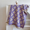 Violetter Strickschal mit Blumenmuster, Fransen und weicher, dicker Wintertextur - 190*65cm / Blau