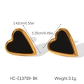 Vista dettagliata degli orecchini a cuore dorati con interno nero e misure delle dimensioni - Cuore Nero con Bordo Dorato (HC-E10789-BK)