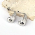 Eleganti orecchini a goccia geometrici con pavé di zirconi su un supporto in pietra - Argento