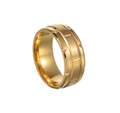 Anillo de acero de titanio dorado con banda central cepillada y bordes ranurados - US 6 / Dorado