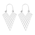Boucles d'oreilles triangles géométriques en V évidées en argent avec gravure bohème - Triangle Maillé Géométrique / Acier