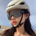 Casco de ciclismo beige mate y gafas de sol deportivas negras para exteriores - Talla única / Montura Negra Lente Gris