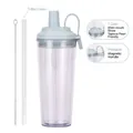 Detail of Tritan straw with 1.2cm large bore for boba pearls and magnetic handle lid - 24oz / Cyan White