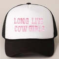 Dettaglio del ricamo rosa Long Live Cow Girls su un cappellino trucker bianco e nero - Taglia unica / Nero e Bianco