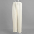 Dettaglio dei pantaloni in raso bianco crema con elastico in vita e trama di tessuto liscio - S / Albicocca