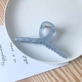 Morandi blue-grey matte hair claw clip in a minimalist crossed design for women - Crossed / Blue