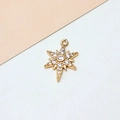 Makroaufnahme der Goldener Nordstern Anhänger mit Zirkonia und Öse für DIY Schmuck - 08# Mehrlagiger Polaris-Anhänger-Stil
