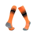 Atmungsaktive orangefarbene Fußballsocken mit schwarzen Streifen und Anti-Rutsch-Sohle - Größe M (Schuhgröße 34-38) / Orange/Schwarz