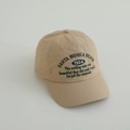 Detalle del bordado Santa Monica Beach 1924 y agujeros láser en la gorra beige - 52-54cm (3-8 Años) / Caqui
