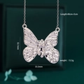 Collana con pendente a farfalla in argento e acciaio al titanio con misure e pesi - Argento