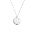 Gros plan détaillé d'un collier en acier inoxydable argenté avec un pendentif lettre P ajouré - Lettre P (Couleur Acier)