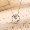 Zilveren ketting met Romeinse cijfers en kleine zirkonia steentjes in minimale stijl - Staalkleur