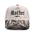 Bordado detallado del texto Mother y un rayo en la gorra de béisbol de algodón - Corona Beige con Borde de Camuflaje de Hojas (Bordado Mother)
