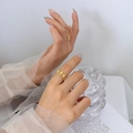 Anillo de acero de titanio chapado en oro con diamantes huecos y bordes de cuentas - Talla 7 Ajustable / Rombo hueco / Dorado
