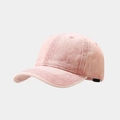 Vista dettagliata del cappellino da baseball in denim rosa lavato con trama del tessuto - Rosa