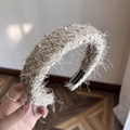 Serre-tête tissé beige avec paillettes argentées scintillantes et détails en peluche - Khaki