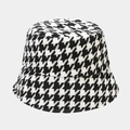 Dettaglio ravvicinato della trama del tessuto tweed di un cappello pescatore pied de poule - M (56-58cm) / Nero