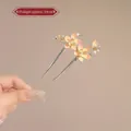 Épingle à cheveux papillon dorée avec fleurs de prunier roses et perles, tige en U 14 cm - Fleur de Pêcher Dégradé Rose (102#)