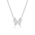 Collana a farfalla in argento con cristallo a cuore e zirconi su sfondo bianco - Bianco