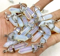 Opalite zeshoekige kristallen hangers met zilveren metalen oog in een bulkcollectie - Opaal